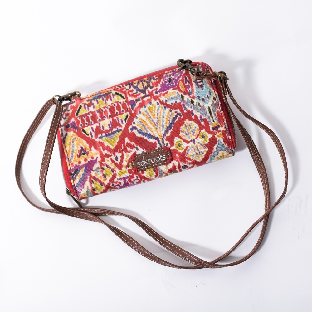 Sakroots Red Yellow Wristlet Sweet Red Brave Beauty NWOT